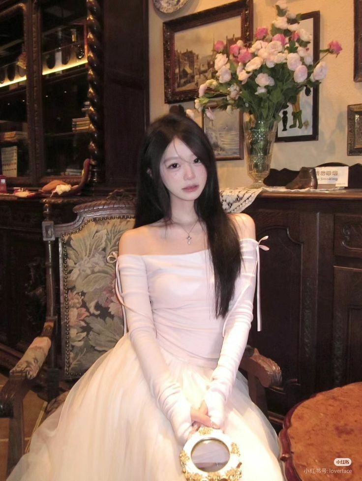 Chiếc Răng Khôn Đầu Tiên